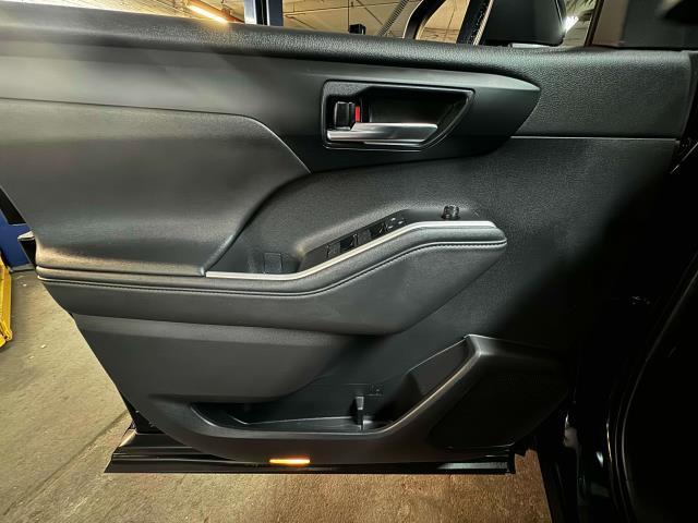 used 2021 Toyota Highlander car, priced at $29,990
