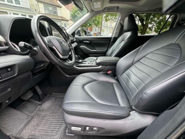 used 2023 Toyota Highlander car, priced at $42,997