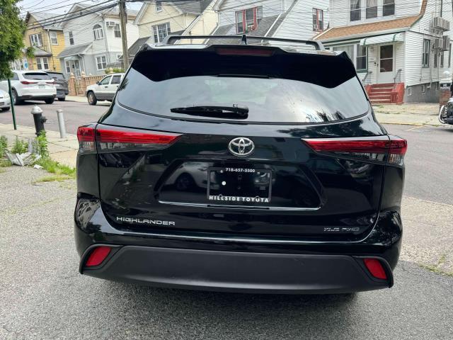 used 2023 Toyota Highlander car, priced at $42,997