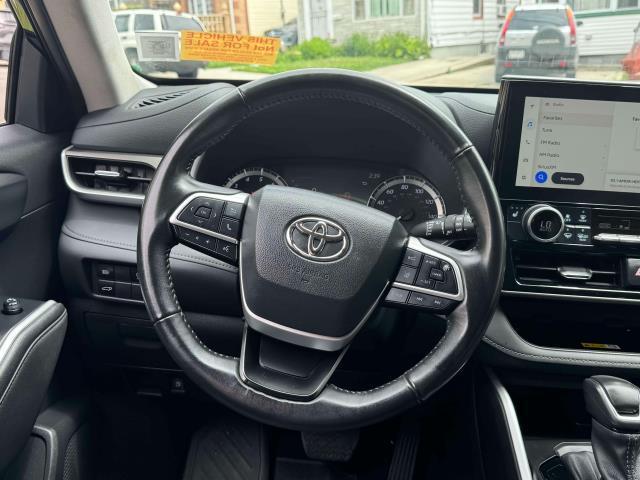 used 2023 Toyota Highlander car, priced at $42,997