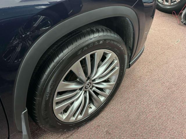used 2022 Toyota Highlander car, priced at $43,317