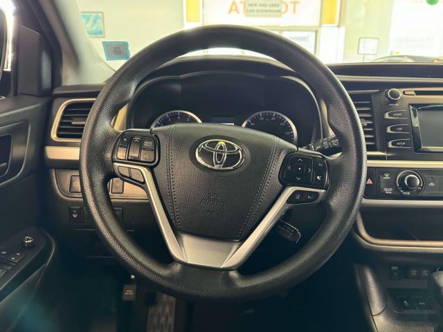 used 2019 Toyota Highlander car, priced at $27,997