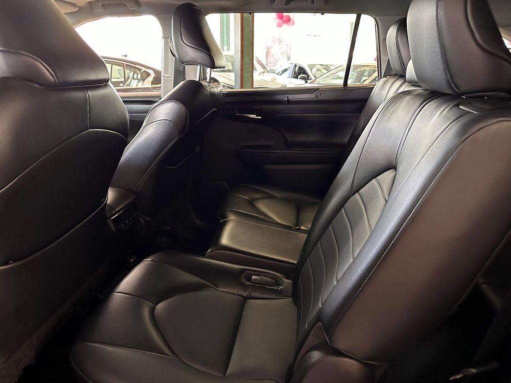 used 2022 Toyota Highlander car, priced at $39,397