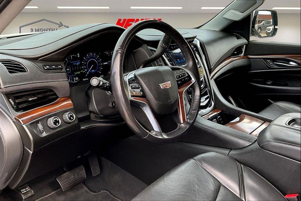used 2020 Cadillac Escalade ESV car, priced at $35,500