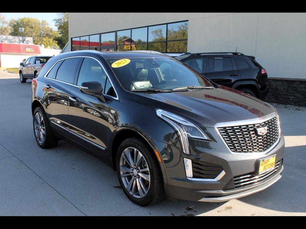 used 2023 Cadillac XT5 car, priced at $33,900