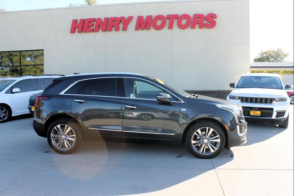 used 2023 Cadillac XT5 car, priced at $33,900