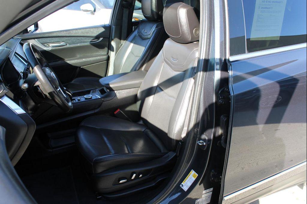 used 2023 Cadillac XT5 car, priced at $33,900