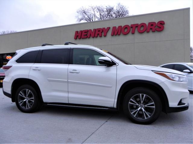 used 2016 Toyota Highlander car, priced at $19,900