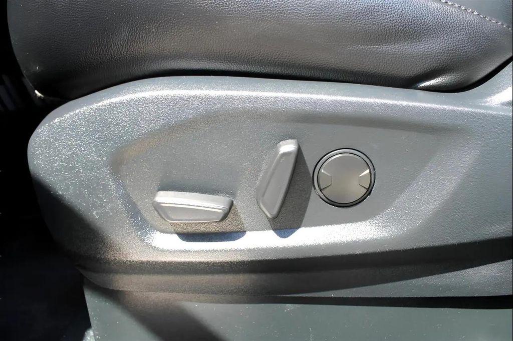 used 2022 Ford Edge car, priced at $23,900