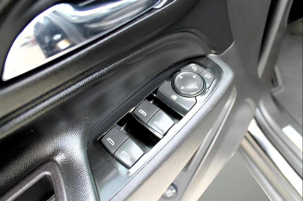 used 2022 Chevrolet Equinox car, priced at $23,500