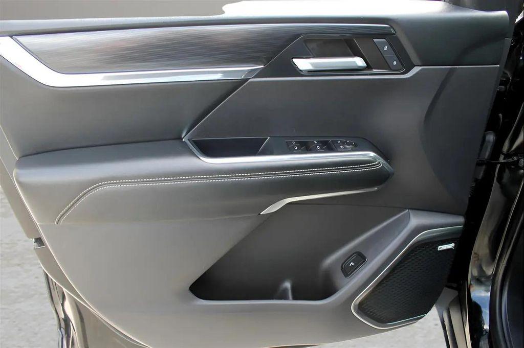 used 2024 GMC Acadia car, priced at $41,500