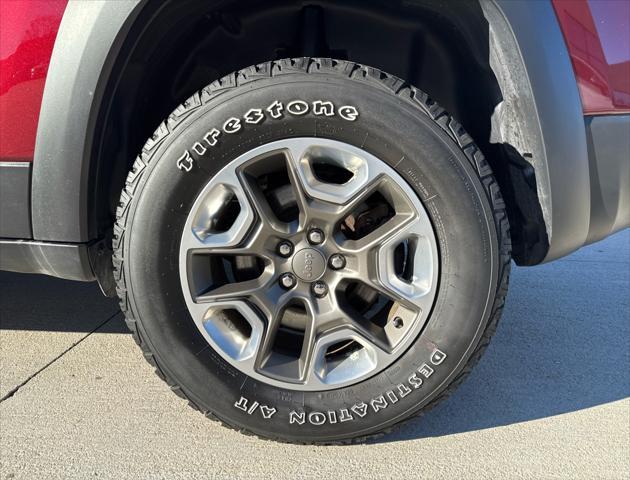 used 2019 Jeep Cherokee car, priced at $21,900