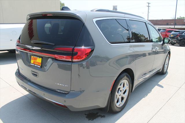 used 2023 Chrysler Pacifica car, priced at $37,500