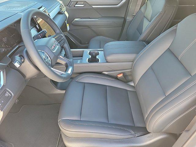 new 2025 GMC Acadia car, priced at $44,180