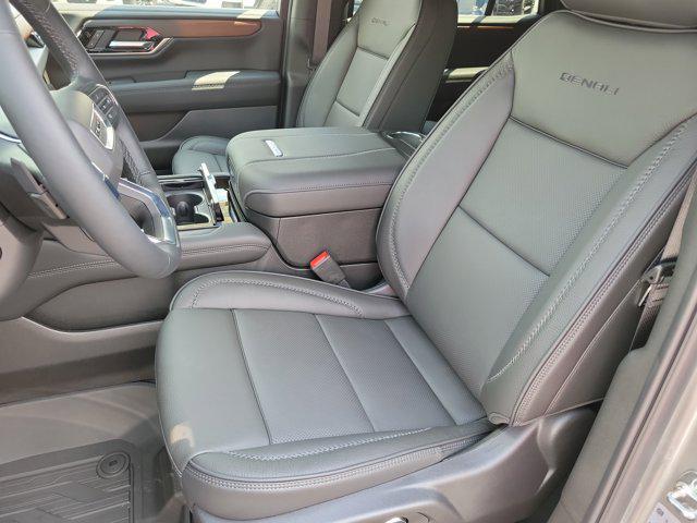 new 2025 GMC Yukon car, priced at $80,955