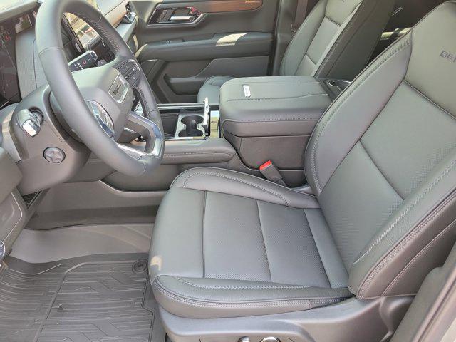new 2025 GMC Yukon car, priced at $80,955
