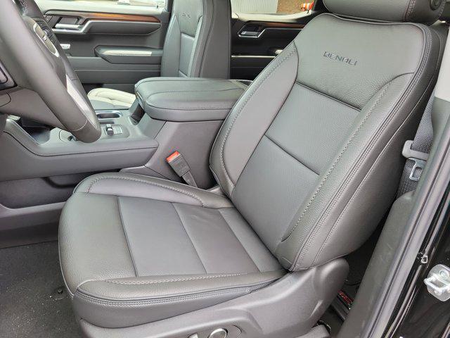 new 2025 GMC Sierra 1500 car, priced at $75,635