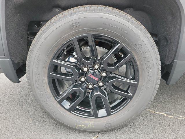 new 2025 GMC Sierra 1500 car, priced at $40,675