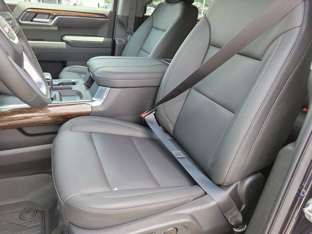 new 2025 GMC Sierra 1500 car, priced at $56,125