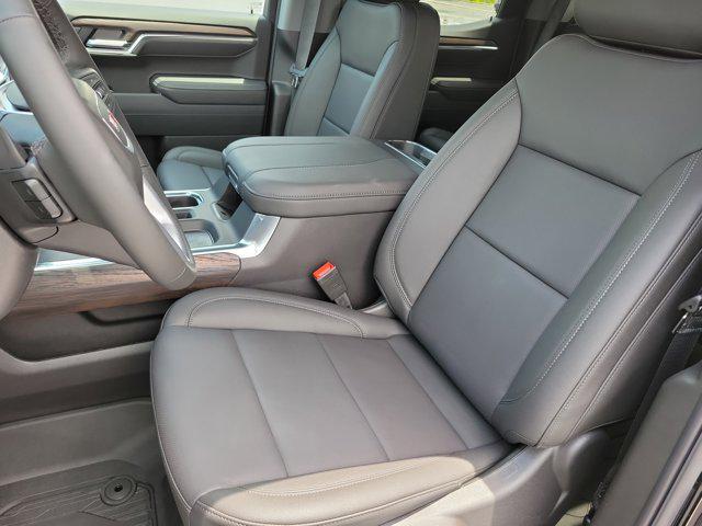 new 2025 GMC Sierra 1500 car, priced at $53,975