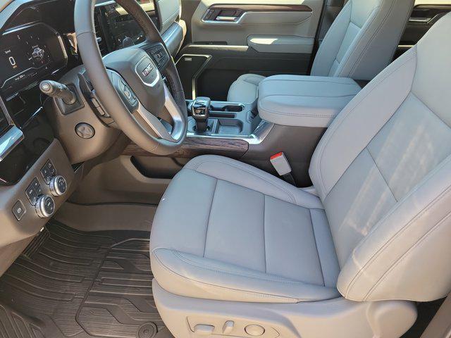 new 2025 GMC Sierra 1500 car, priced at $55,275