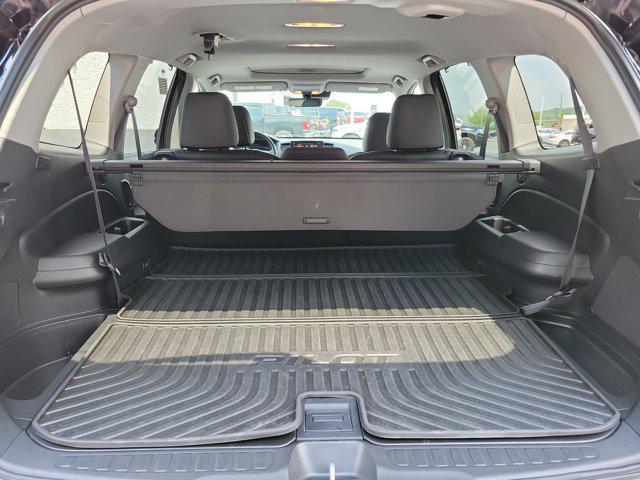 used 2022 Honda Pilot car, priced at $33,000