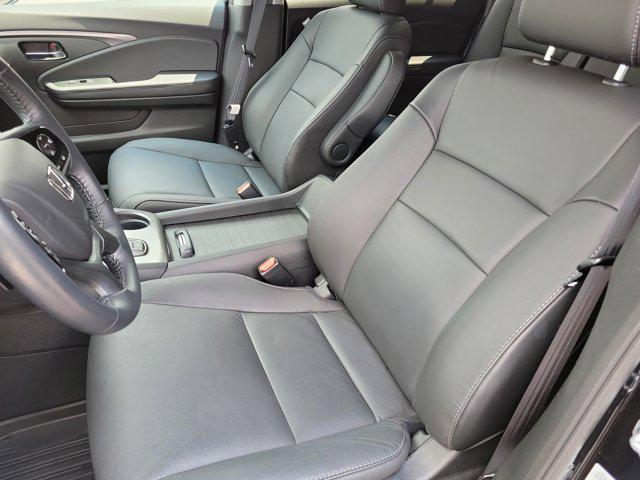 used 2022 Honda Pilot car, priced at $33,000