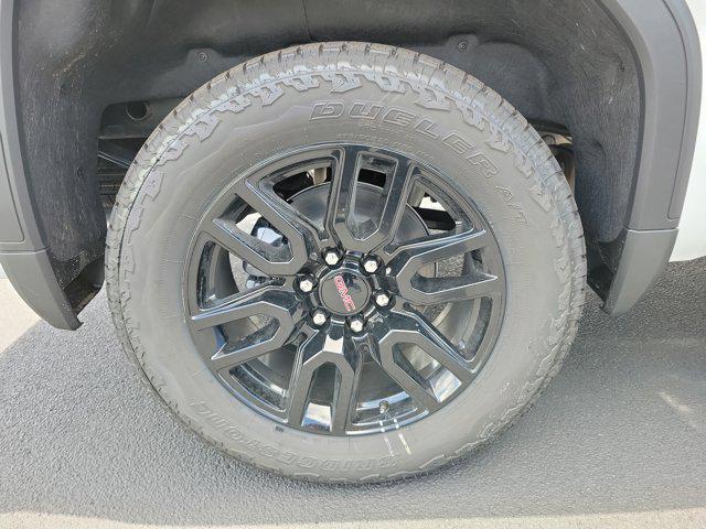 new 2025 GMC Sierra 1500 car, priced at $55,630