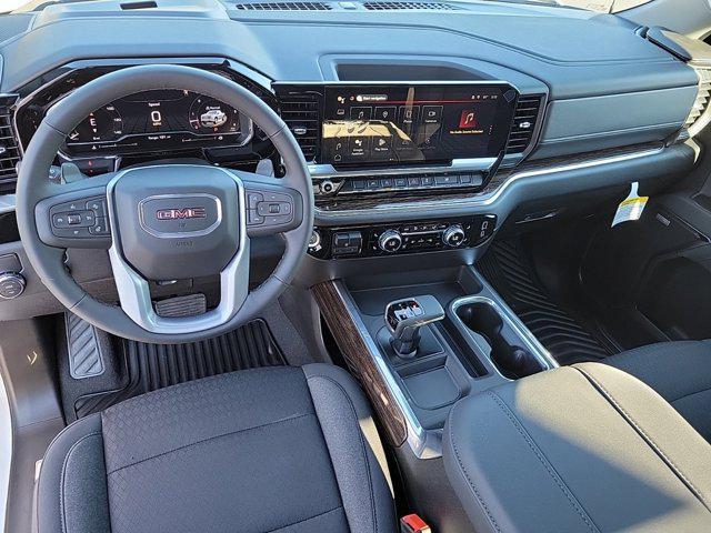new 2025 GMC Sierra 1500 car, priced at $52,695