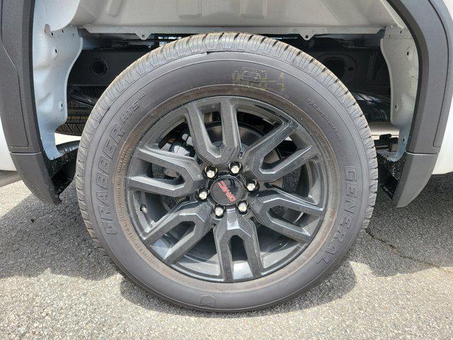 new 2025 GMC Sierra 1500 car, priced at $45,165