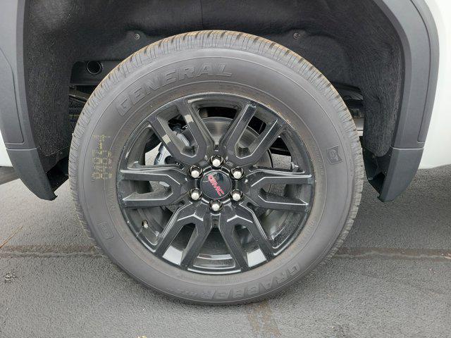 new 2025 GMC Sierra 1500 car, priced at $42,245