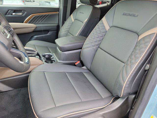 new 2025 GMC Canyon car, priced at $52,440