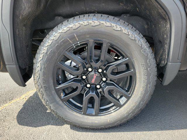 new 2025 GMC Sierra 1500 car, priced at $55,125