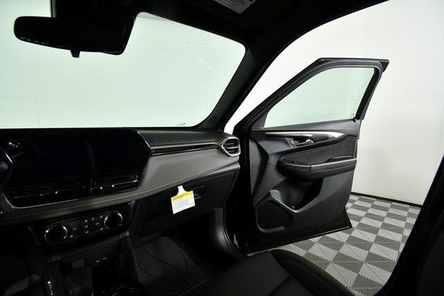 new 2025 Chevrolet TrailBlazer car, priced at $29,701