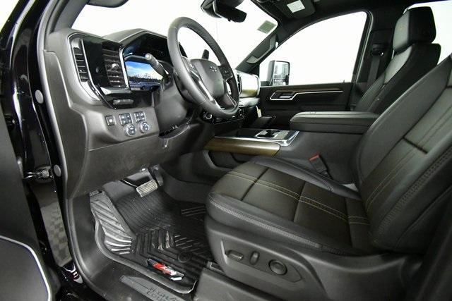 new 2025 Chevrolet Silverado 3500 car, priced at $88,021