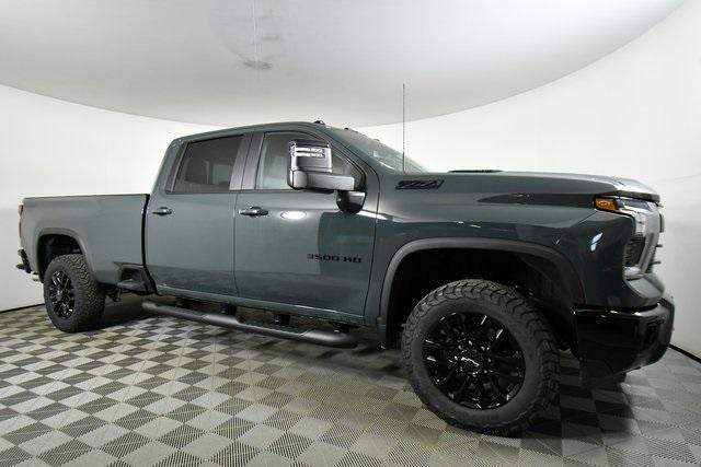new 2025 Chevrolet Silverado 3500 car, priced at $77,427