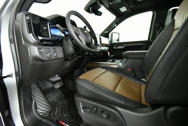 new 2025 Chevrolet Silverado 3500 car, priced at $88,007