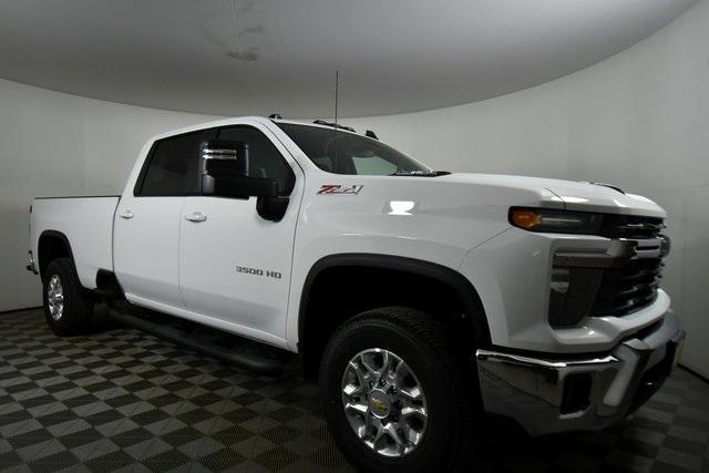 new 2025 Chevrolet Silverado 3500 car, priced at $72,552