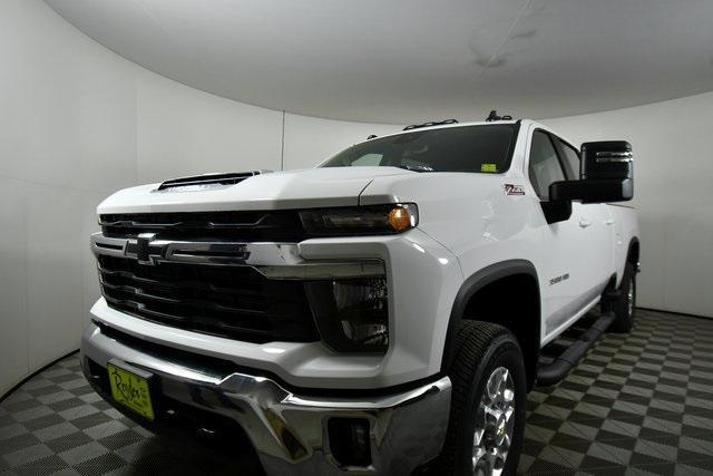 new 2025 Chevrolet Silverado 3500 car, priced at $72,552