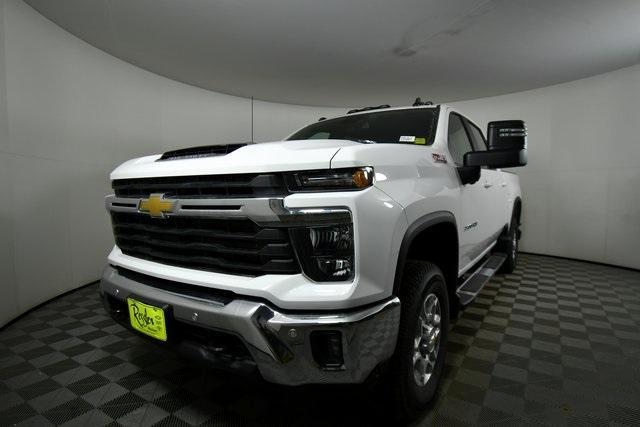 new 2025 Chevrolet Silverado 3500 car, priced at $72,390
