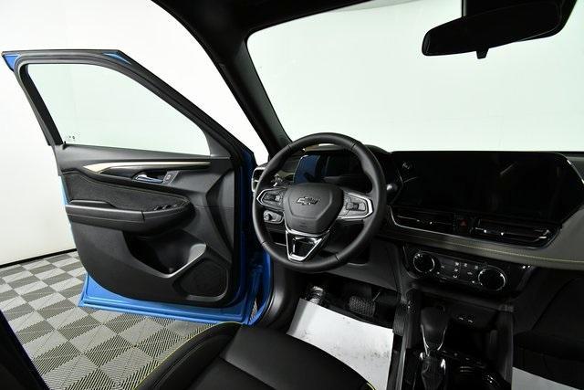 new 2025 Chevrolet TrailBlazer car, priced at $30,054