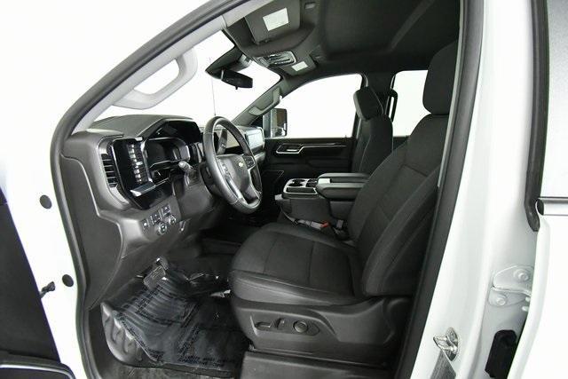 used 2025 Chevrolet Silverado 3500 car, priced at $66,991