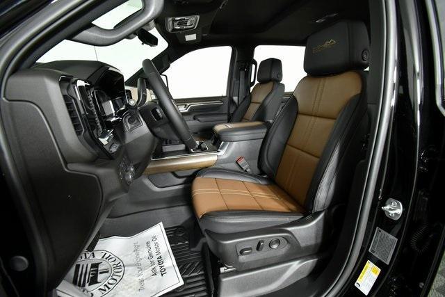 new 2025 Chevrolet Silverado 3500 car, priced at $87,820