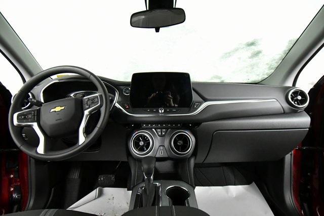 new 2025 Chevrolet Blazer car, priced at $37,069