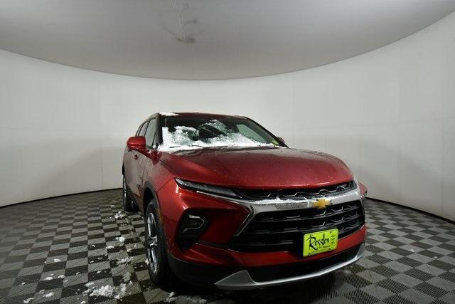 new 2025 Chevrolet Blazer car, priced at $37,069