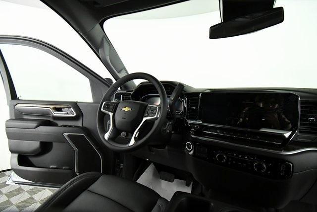 new 2025 Chevrolet Silverado 3500 car, priced at $73,025