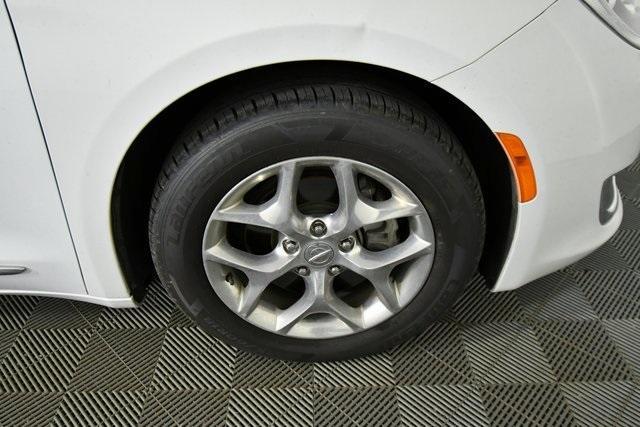 used 2019 Chrysler Pacifica car, priced at $17,102