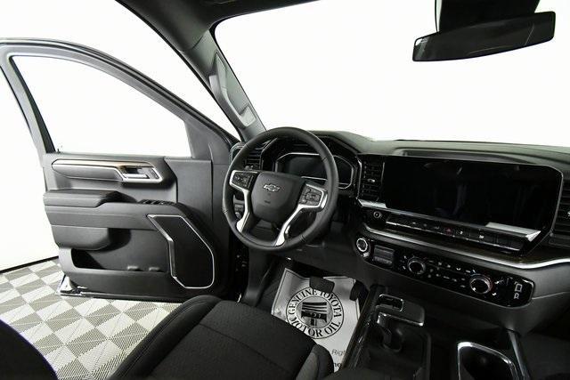 new 2025 Chevrolet Silverado 1500 car, priced at $58,186