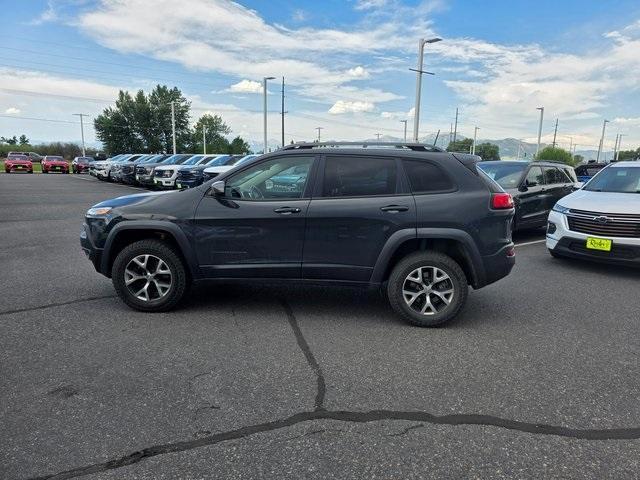 used 2016 Jeep Cherokee car