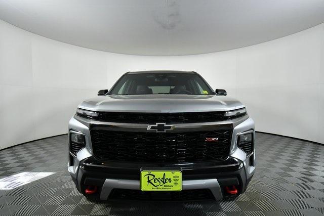 used 2024 Chevrolet Traverse car, priced at $42,990
